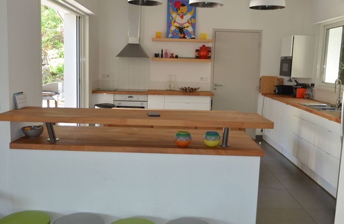 Soorts-Hossegor Villa | Hossegor villa between lake and ocean sleeps 12 6 rooms heated pool