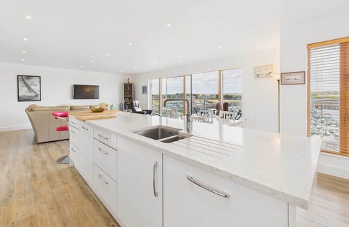 Amble Apartment | Host & Stay | Becalmed