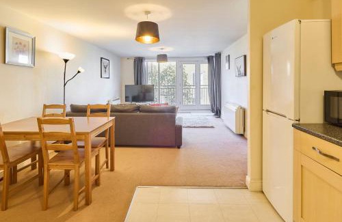 Canterbury Apartment | Host & Stay - Bingley Court