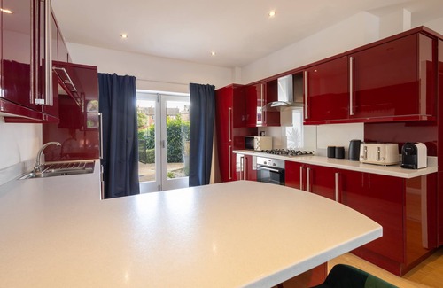 Knaresborough Apartment | Host Stay Bond End