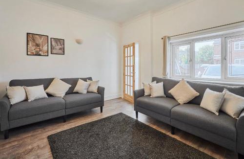 Lowton House | Host & Stay - Church Street