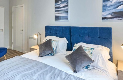 Waterloo Apartment | Host & Stay - Crosby Gardens Apartment