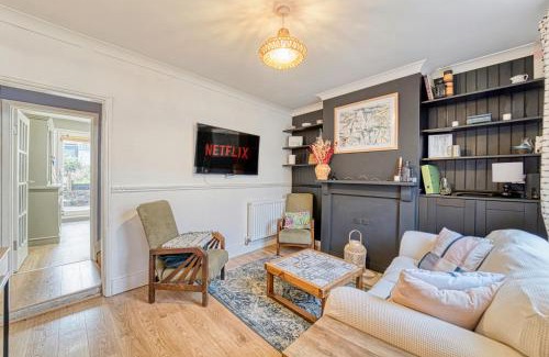 Leicester House | Host & Stay - Loughborough Road House