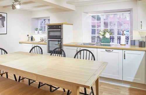 Lythe House | Host Stay Middle Farmhouse