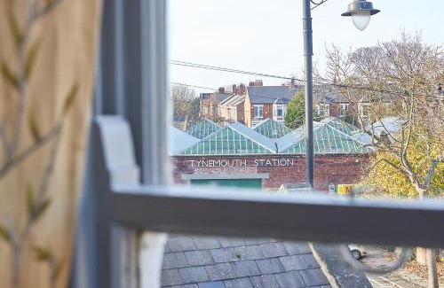 Tynemouth House | Host & Stay - Peacock House