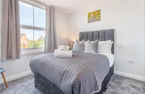 Lower Wick Apartment | Host & Stay - The Bull Inn, 3 Double Rooms