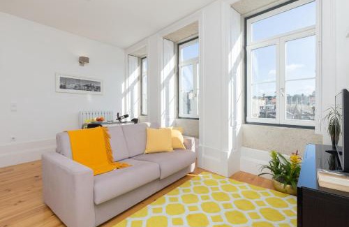 Lapa Apartment | Host Wise - Colorful Stunning Sunlit Flat