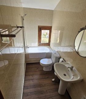 Peralejos de las Truchas House | Hostal Altajo