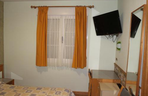 Villafranca del Bierzo House | Hostal Burbia