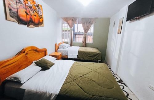 Banos de Agua Santa House | Hostal Central Baños de Agua Santa