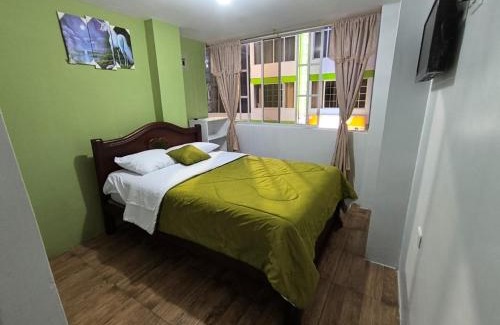 Banos de Agua Santa House | Hostal Central Baños de Agua Santa
