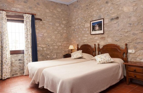 Oix House | Hostal de la Rovira