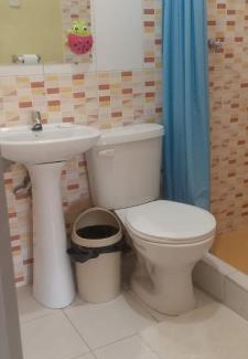 Manta House | Hostal La GRAN Familia