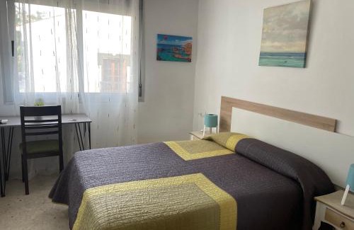 Torre del Mar House | Hostal Mediterraneo