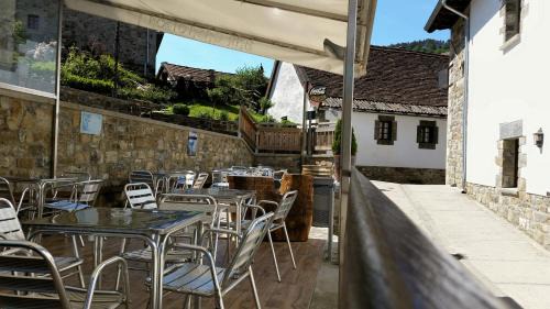 Ezcaroz House | Hostal Otsoa