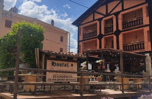 Tragacete House | Hostal Restaurante Serrania