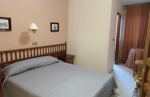 Sahagun House | Hostal Restaurante Yagual