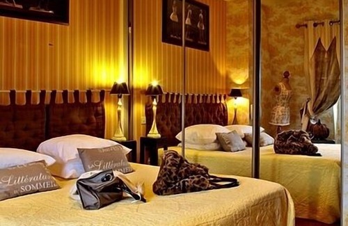 Saint-Saud-Lacoussiere Hotel | Hostellerie Saint Jacques