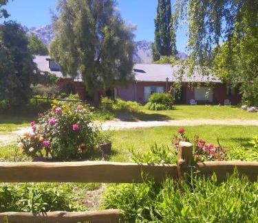 El Bolson Hotel | Hosteria Villa Turismo