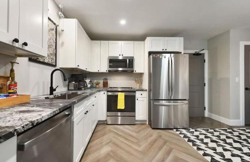 East Allegheny House | HostWise Stays - King Bed - Free Street Parking - Walkable Location