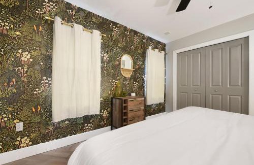 East Allegheny House | HostWise Stays - King Beds, Park Free, Great Walk Score