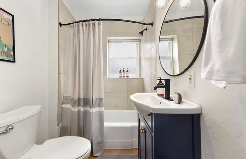 Lower Lawrenceville Apartment | HostWise Stays - Prime Butler St Location - Lower Lawrenceville