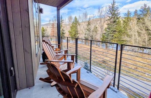 Willow Grove House | HostWise Stays - The River West - Hot Tub, Parking, Fire Pit, and more