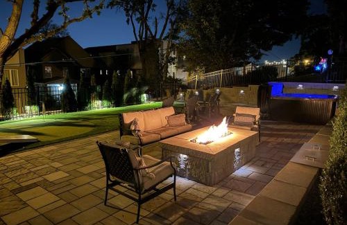 Sylvan Heights House | Hot Tub 2 Mi Downtown 4 King Beds Nashville