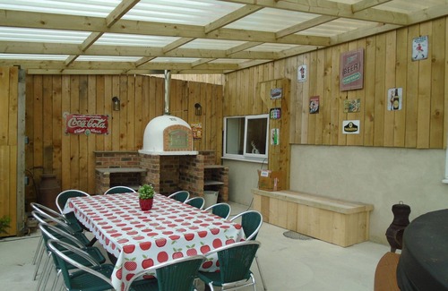 Ferrensby Cabin | hot tub accomodation for 12 6 bedrooms all on suite yorkshire