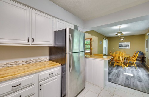 Holiday Island House | Hot Tub at Mountain-View Ozarks Retreat!