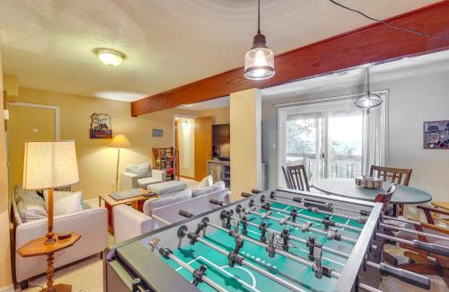 Holiday Island House | Hot Tub at Mountain-View Ozarks Retreat!