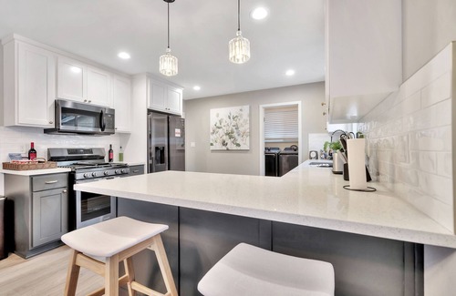 Gardena House | Hot tub/Firepit/Arcades/Centrally located in LA