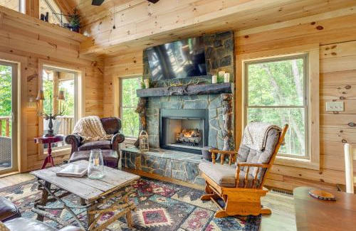 Wolf Laurel House | Hot Tub, Game Room and Views Mars Hill Mtn Retreat!