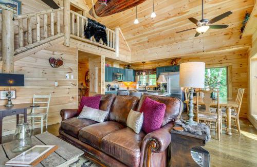 Wolf Laurel House | Hot Tub, Game Room and Views Mars Hill Mtn Retreat!