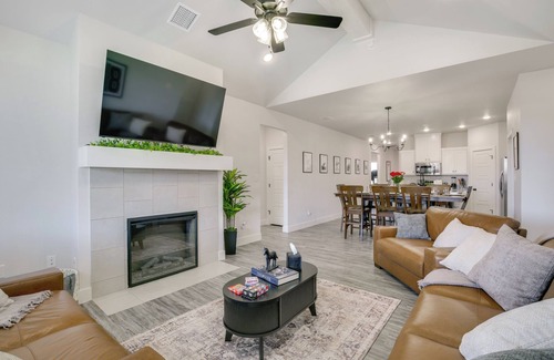 Lubbock Cottage | Hot Tub & Game Room: 'raider Resort' in Lubbock
