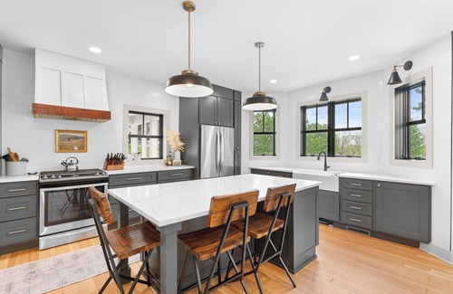 Zumbrota Other | Hot Tub & Golf Retreat – 4-BR Home Near Rochester Quick access to Highway 52