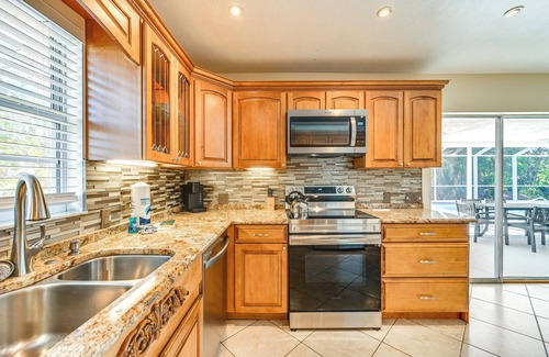 Bonita Springs House | Hot Tub & Heated Pool: Bonita Springs Getaway!