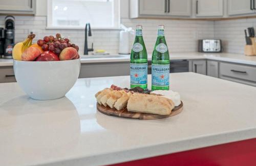 Columbus House | Hot Tub - Mins to Short North - Retro Game Room