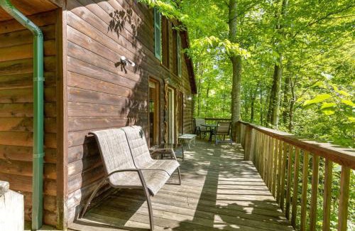 Slade House | Hot Tub No Pet Fee - Beary Secluded - RRG