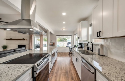 Northeast Carrollton House | Hot Tub, Putting Green, Game Room!