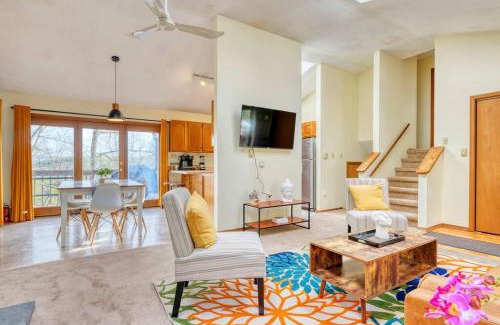 East Stroudsburg House | Hot Tub Sauna Steam Room