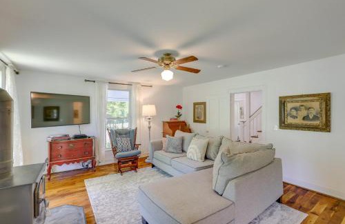 Marshall House | Hot Tub Soaks and Fireside Nights! Marshall Cottage