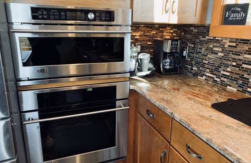 Hartsel House | ★Hot Tub★Stunning Mountain Views★Pet Friendly★Garage★