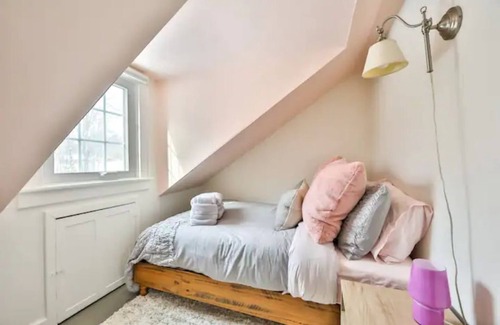 Tannersville House | Hot tub with a view: Near Hunter, Tannersville and Wyndham.