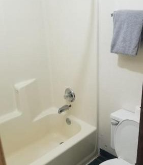 Stillwater Apartment | Hotel 2 Queens Hotel Room 130 Booking