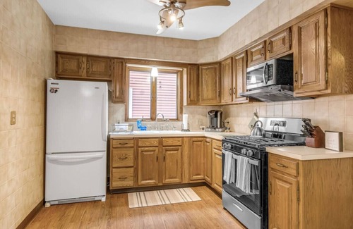 North Buffalo Apartment | Hotel 716 - Unbeatable location