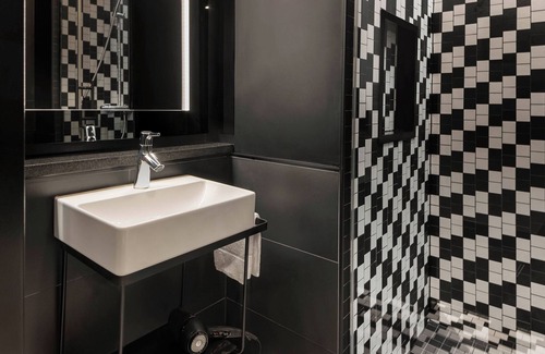 Friedrichshain-Kreuzberg Hotel | Hotel AMANO East Side