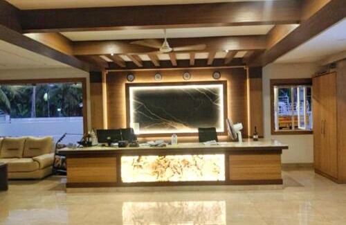 Chavakkad Hotel | Hotel Amaravathi BY D2V