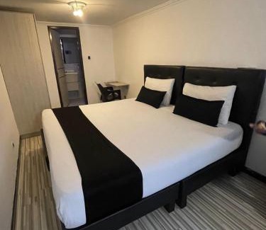 Quinta Paredes Hotel | Hotel AMBAR KING