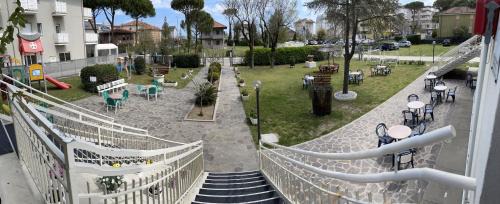 Pinarella Hotel | Hotel Amedea